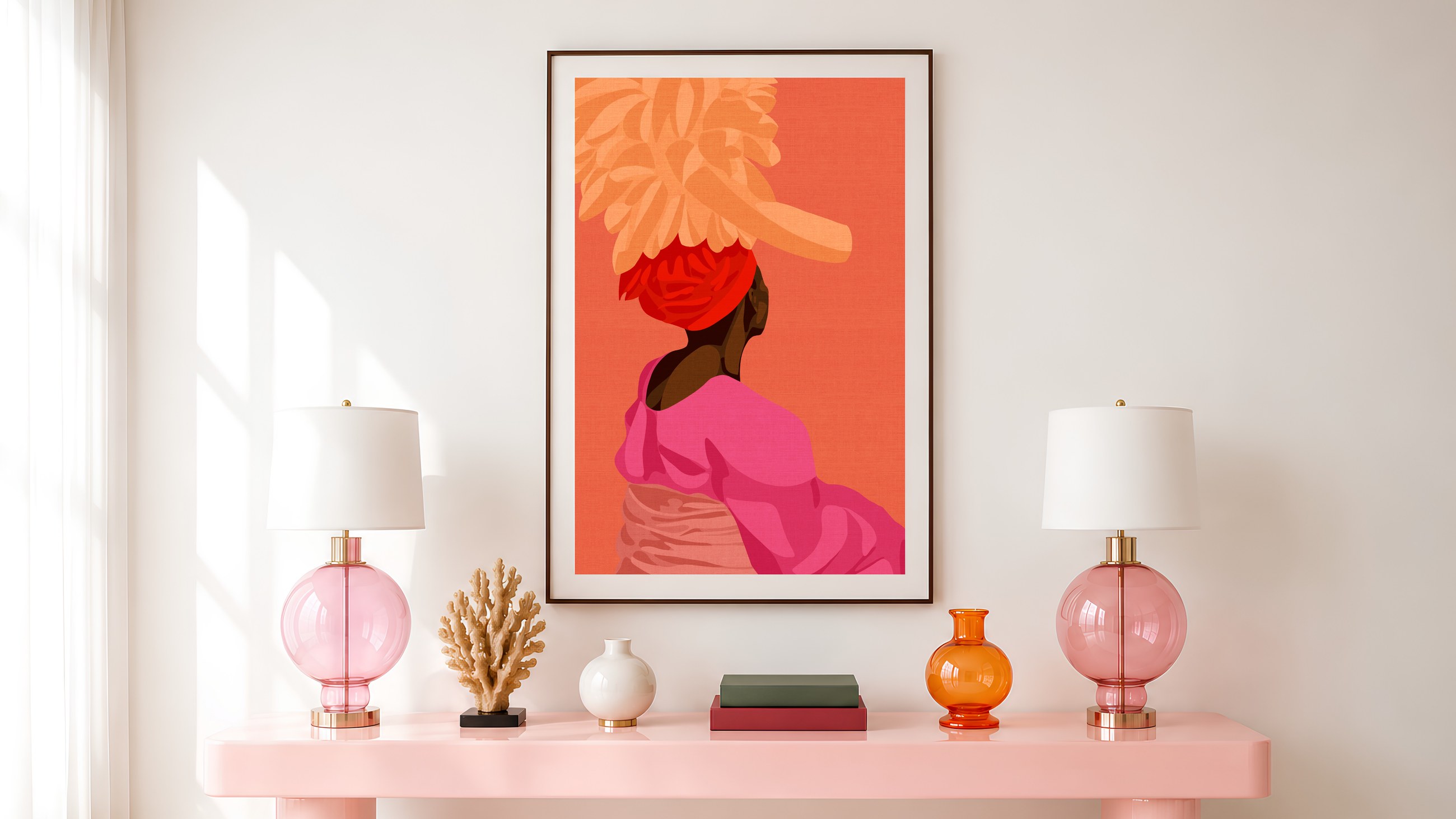 Mara Fine Art Print in einem hellen Wohnraum mit rosa Konsole